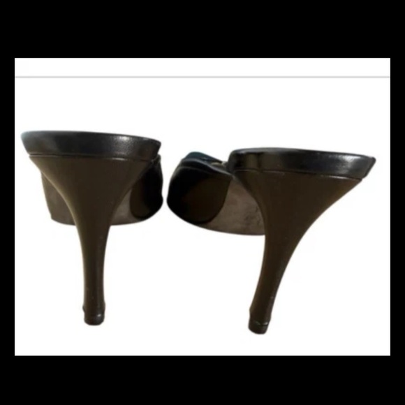 Salvatore Ferragamo Collection Mule Size 7 2A Black Pointed Toe Leather Slides - Picture 5 of 16